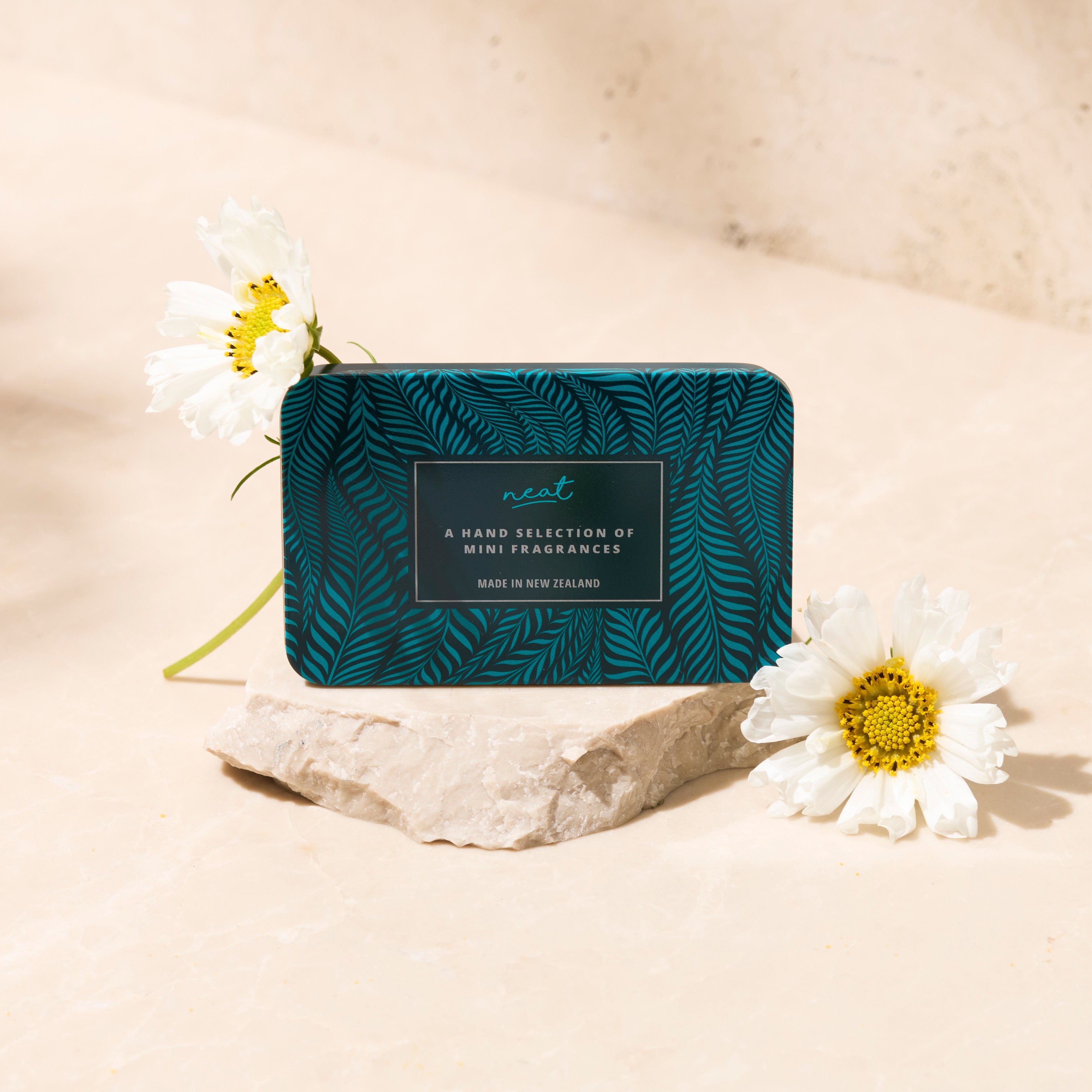 Fragrance Discovery Tin (Empty)